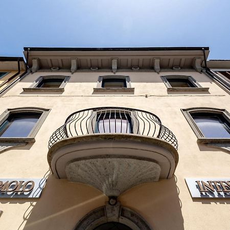 Casa Vacanze Maddalena - Palazzetto Sul Lago - Diamante Rosa Marta Eksteriør billede