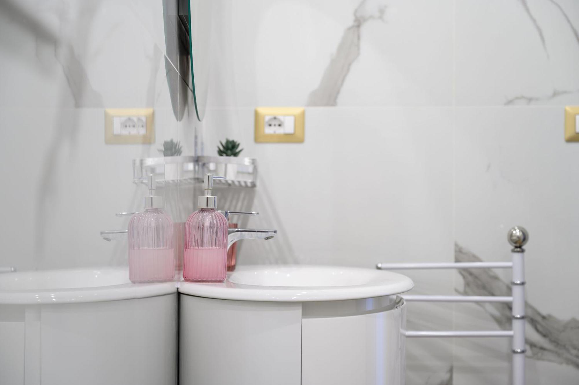 Casa Vacanze Maddalena - Palazzetto Sul Lago - Diamante Rosa Marta Eksteriør billede