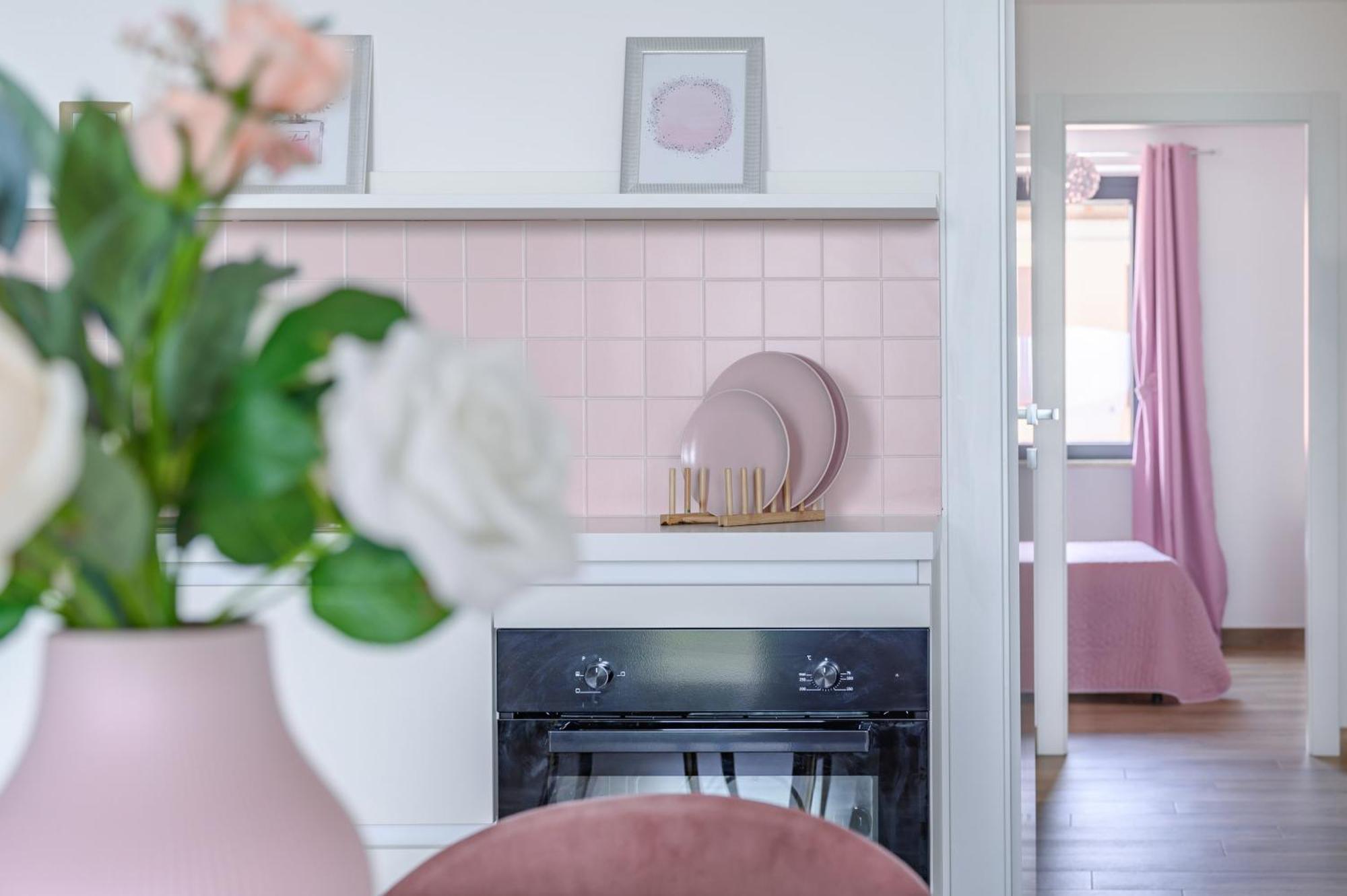 Casa Vacanze Maddalena - Palazzetto Sul Lago - Diamante Rosa Marta Eksteriør billede