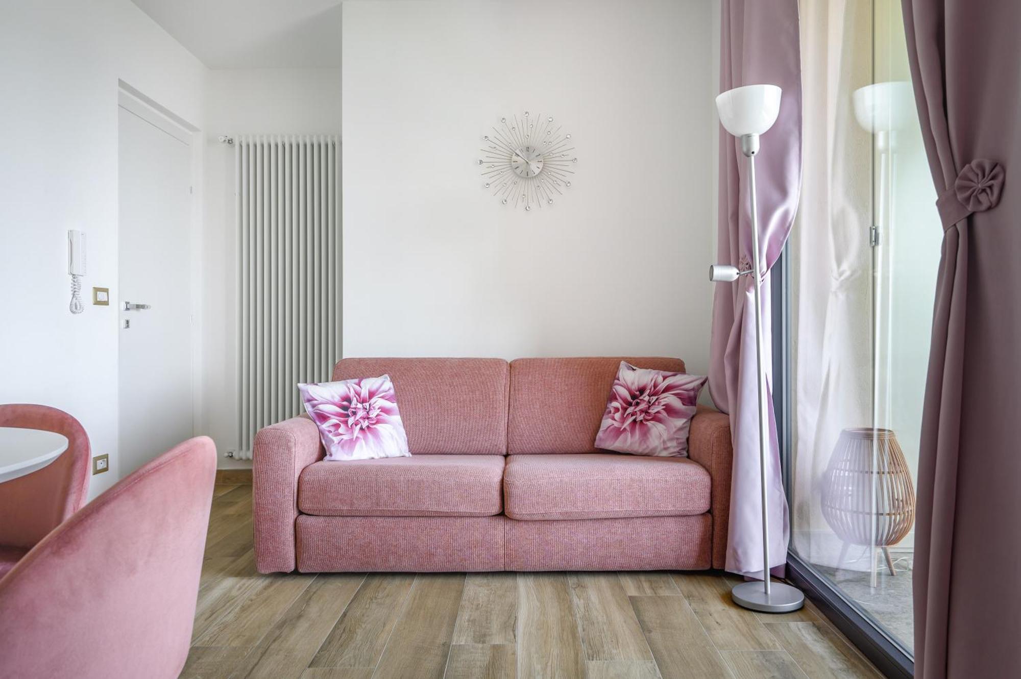 Casa Vacanze Maddalena - Palazzetto Sul Lago - Diamante Rosa Marta Eksteriør billede