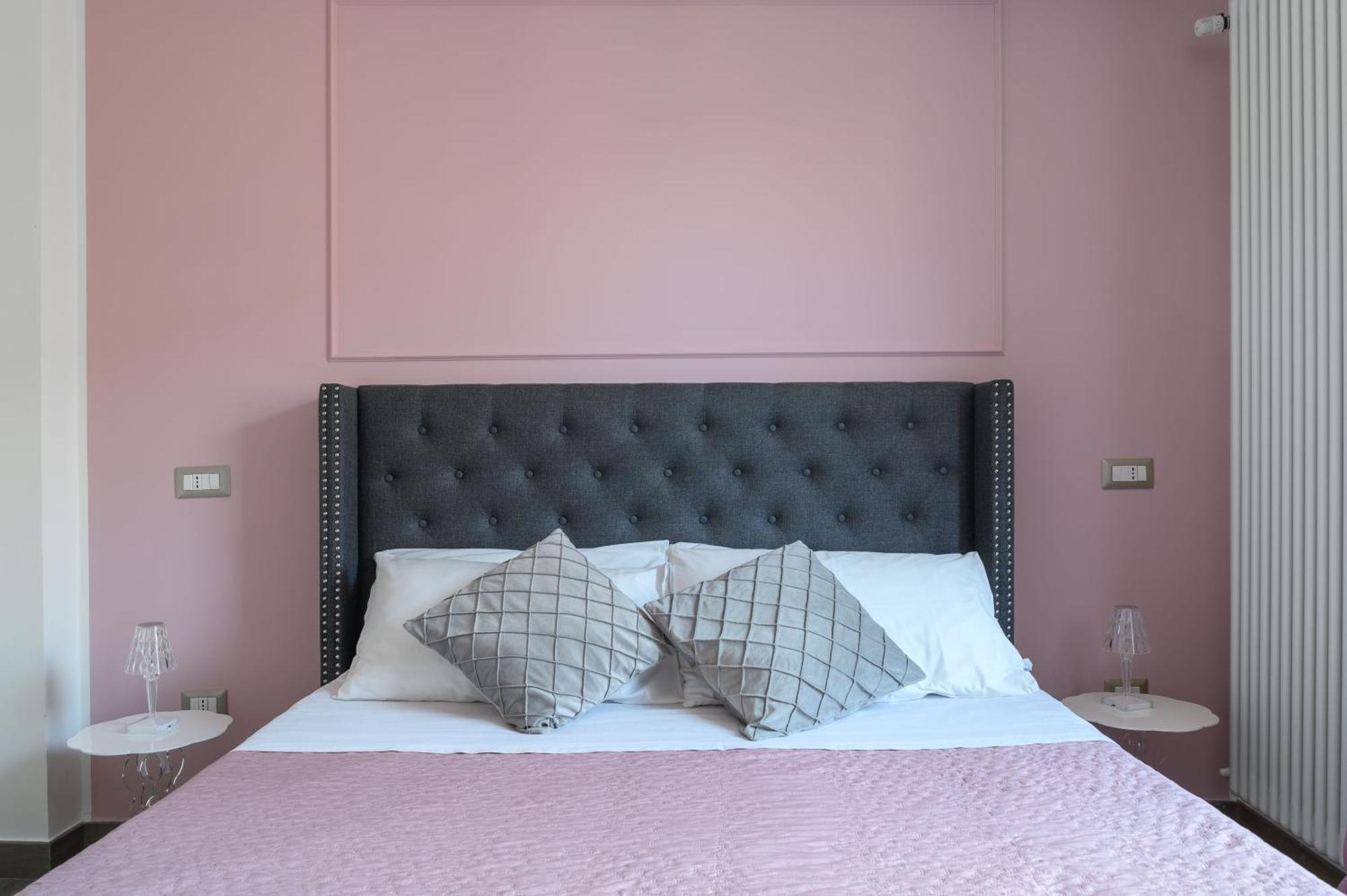 Casa Vacanze Maddalena - Palazzetto Sul Lago - Diamante Rosa Marta Eksteriør billede